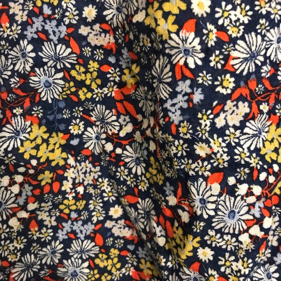Old navy 3x flowered top - Picture 2 of 2